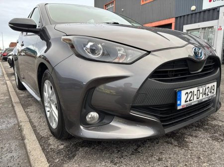 2022 Toyota Yaris 1.5 Hybrid 5Dr Luna €16,000 thumbnail