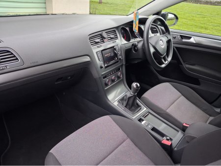 2014 Volkswagen Golf 1.6 TDI S BLUEMOTION 105PS 5DR €10,950 thumbnail