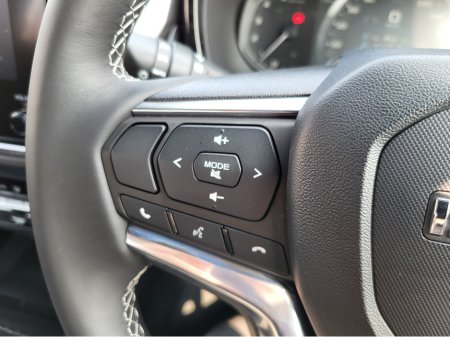 2026 Isuzu D-MAX (5yr warranty) 1.9 Turbo diesel double cab 001679 €45,999 thumbnail