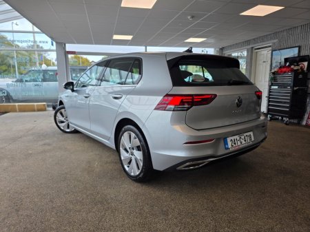 2024 Volkswagen Golf STYLE 2.0 TDI 115HP 5DR €33,950