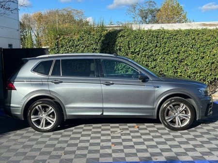 2021 Volkswagen Tiguan ALLSPACE R-LINE 2.0 TDI 7-SEATER // PANORAMIC SUNROOF // DIGITAL CLUSTER // LEATHER INTERIOR €32,950