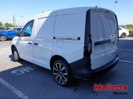 2022 Volkswagen Caddy 2.0 TDI €17,950