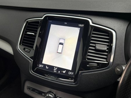 2017 Volvo XC90 R-DESIGN GT D4 *7 SEATER* €31,990 thumbnail