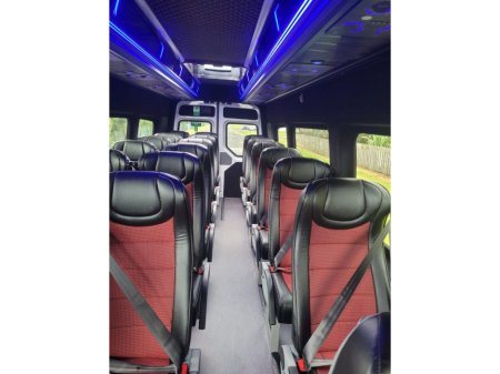 2025 MAN TGE Minibus thumbnail