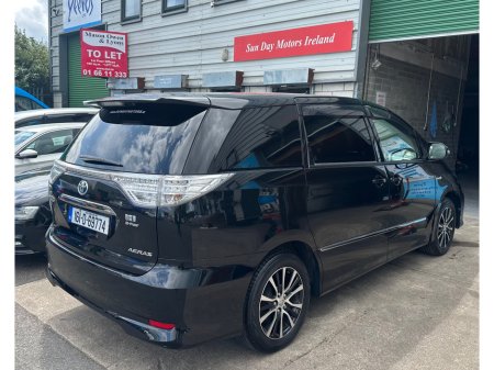 2016 Toyota Estima DAA AHR20W €23,500