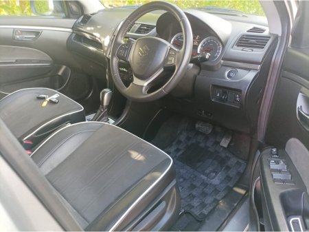 2016 Suzuki Swift 1.2 FOUR CYLINDER AUTOMATIC COMPREHENSIVE SERVICE HISTORY (7 STAMPS) LEATHER / VELOUR INTERIOR REVERSE CAMERA LARGE TOUCH SCREEN MULTIMEDIA  SYSTEM PRIVACY GLASS FACTORY IMMOBILISER PUSH BUTTON START €12,750