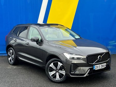 2023 Volvo XC60 T6 PLUS DARK AWD 2.0 HYBRID // OPENING PAN ROOF // LEATHER INTERIOR // 360 PARKING CAMERAS €39,950