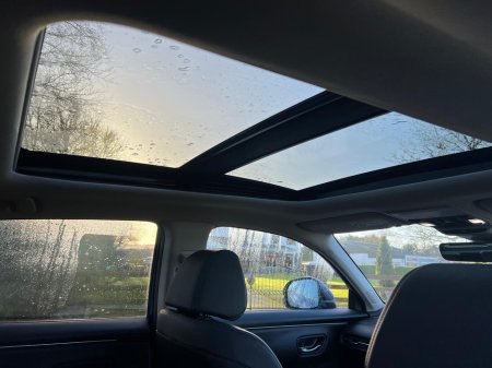 2025 Honda ZR-V ZR-V e:HEV Hybrid ADVANCE €46,950 thumbnail