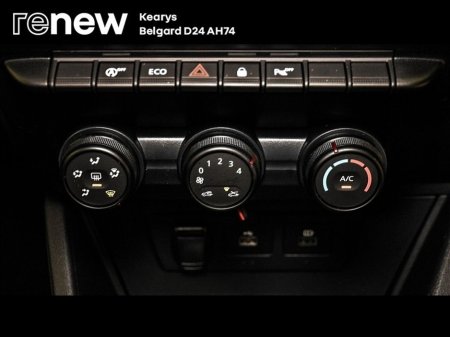 2022 Dacia Duster 1.0 TCe 100 BiFuel Dfull Comfort €19,900 thumbnail