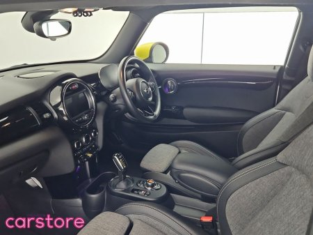 2020 MINI Hatch Cooper Classic Auto €16,880 thumbnail