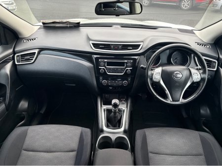 2015 Nissan Qashqai 1.2 PET SV E6 4DR €9,450 thumbnail