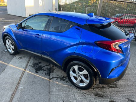 2018 Toyota C-HR 1.8 HUBRID AUTO LOW KMS €17,450 thumbnail