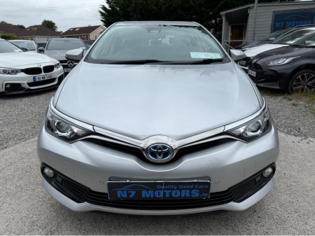 2017 Toyota Auris 1.8 HYBRID LUNA AUTO €14,450