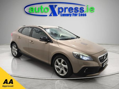 2014 Volvo V40 1.6 T4 Cross Country Automatic, Reversing camera €13,495