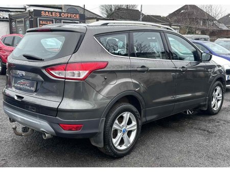 2015 Ford Kuga 4SEATS Commercial €5,950 thumbnail