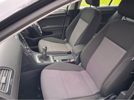 2014 Volkswagen Golf 1.6 TDI S BLUEMOTION 105PS 5DR €10,950 thumbnail