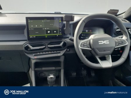 2025 Dacia Duster TCe 130 Journey €31,749