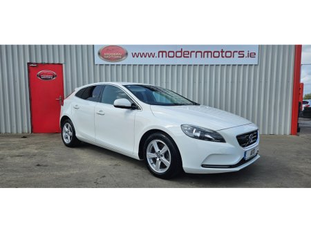 2015 Volvo V40 1.6t auto petrol se edition low kms €10,750