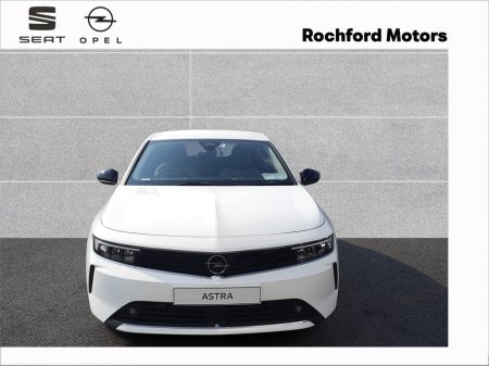 2026 Opel Astra **2.9% APR Finance** SC 1.5 Turbo D 130PS 8 Speed Auto €39,995