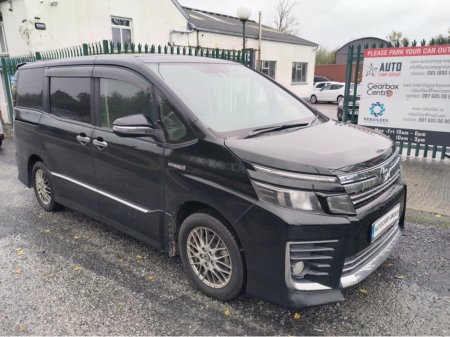 2016 Toyota Voxy Hybrid