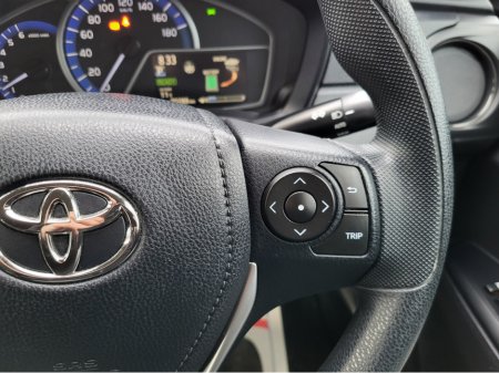 2022 Toyota Corolla (2yr warranty) 1.5 Hybrid Automatic Fielder 2921 €19,999 thumbnail