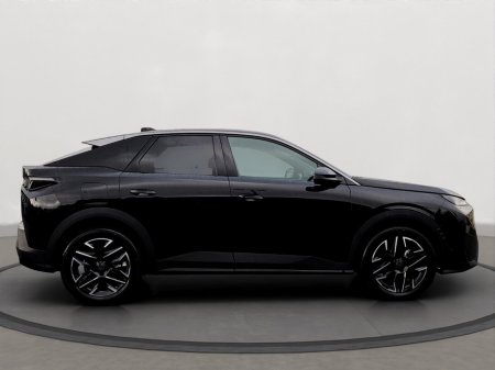 2025 Peugeot 3008 1.2 MHEV 145bhp eDCS6 Allure €40,950