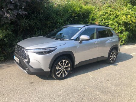 2025 Toyota Corolla CROSS 1.8  LUNA SPORT  SELF CHARGING HYBRID €39,950