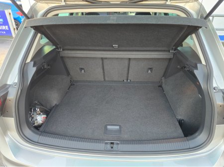 2018 Volkswagen Tiguan HIGH LINE-AUTOMATIC-4 MOTION-LOW MILEGE €23,450 thumbnail