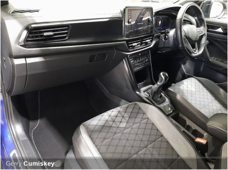 2022 Volkswagen T-Roc R-Line | 1.0 TSI 110HP €26,850