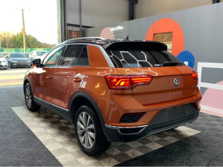 2020 Volkswagen T-Roc 2.0 DIESEL T-ROC / 59k KMs / Automatic / Adaptive Cruise, Reverse Camera & More €27,950