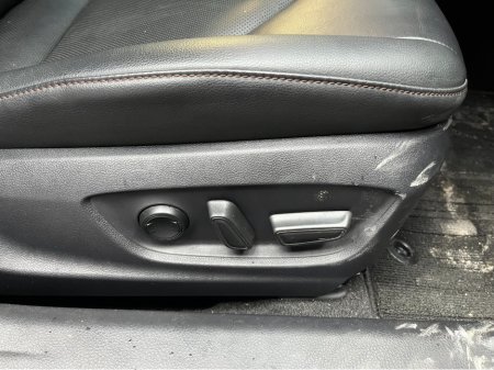 2021 Toyota Camry €28950! 2021 TOYOTA CAMRY G LEATHER PACKAGE 2.5 AUTOMATIC / CRUISE CONTROL / REVERSE CAMERA / ELECTRIC HEATED SEATS €28,950 thumbnail