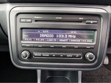 2013 Skoda Fabia 1.2 TSI-DSG AUTOMATIC-NEW NCT-LOEW MILEAGE €5,450 thumbnail