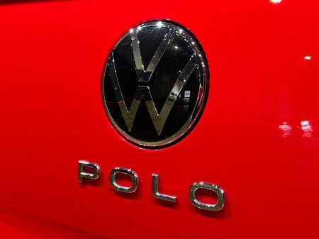 2022 Volkswagen Polo COMFORT LINE - 1.0L TSI AUTOMATIC - REVERSE CAMERA - CRUISE CONTROL €21,950 thumbnail