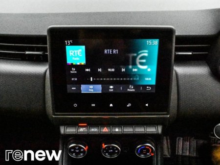 2020 Renault Clio Dynamique TCe 100 MY19 €13,900 thumbnail