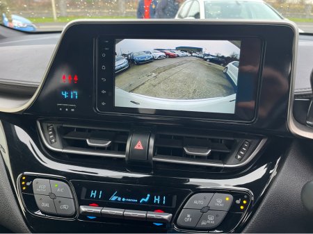 2017 Toyota C-HR 1.8 HYBRID AUTO LOW KM HIGH SPEC thumbnail