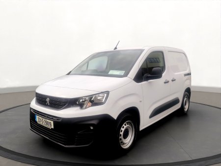 2023 Peugeot Partner  €17,000