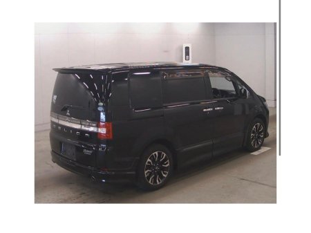 2015 Mitsubishi Delica  €15,999