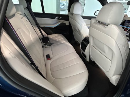 2022 BMW X5 XDRIVE45E M SPORT AUTO €59,900
