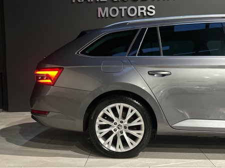 2023 Skoda Superb ESTATE E-HYBRID AUTOMATIC €29,950 thumbnail