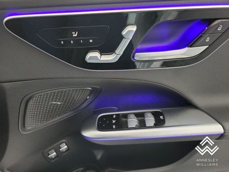 2025 Mercedes-Benz C Class C300e AMG Line €58,950 thumbnail