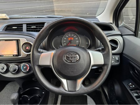 2012 Toyota Yaris 1.0 VITZ 5DR AUTO €6,995 thumbnail