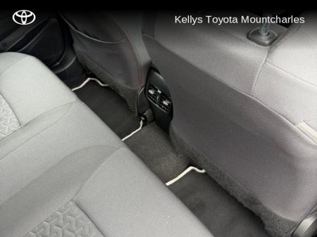 2022 Toyota Corolla COROLLA HYBRID LUNA TS €25,000 thumbnail