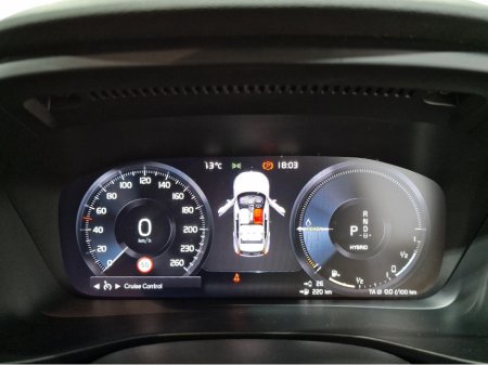 2022 Volvo XC40 T4 PLUS DARK RECHARGE AUTOMATIC **ONE OWNER / APPLE CARPLAY / BLIND SPOT ASSIST / ELECTRIC BOOTLID / HEATED FRONT & REAR SEATS / HEATED STEERING WHEEL / REVERSE CAMERA / WIRELESS PHONE CHARGING** €34,900 thumbnail