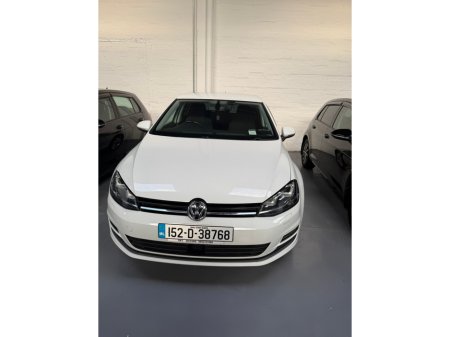 2015 Volkswagen Golf  €14,490