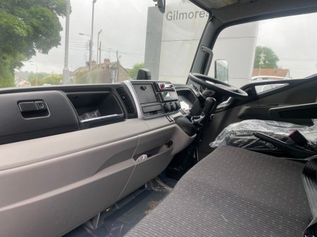 2025 Mitsubishi Canter 7C15 20ft Curtainsider thumbnail