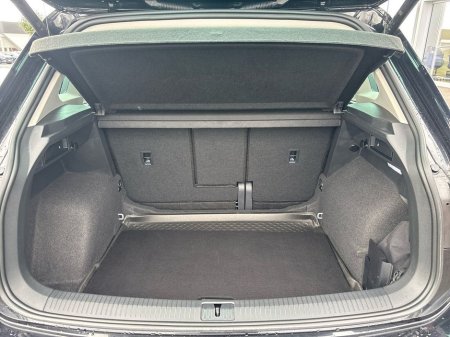 2022 Volkswagen Tiguan 2.0 TDI 150HP Elegance €34,975 thumbnail