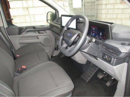 2025 Ford Transit Custom KOMBI TREND 2.5 PHEV 9 SEATER €59,950