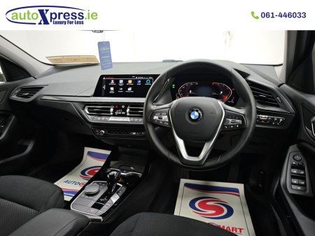 2020 BMW 1 Series 118D PLAY Automatic, Reversing camera €23,995