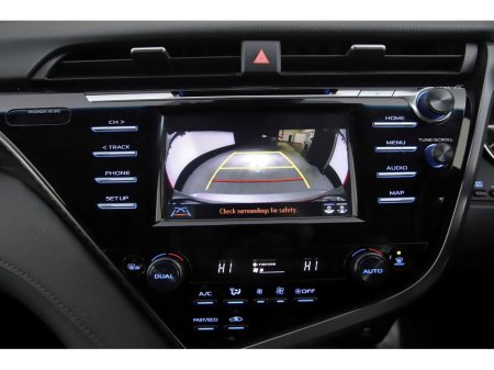 2019 Toyota Camry 2.5 HYBRID PLATINUM *FULL LEATHER*SAT NAV* thumbnail