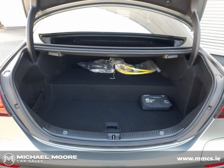 2021 Mercedes-Benz E Class E 300 Amg Line Edition De Auto AMG Line Edition E300 de 9G-Tronic Auto PHEV EQ Power 306 122BHP /90 kW Start/Stop €41,950 thumbnail